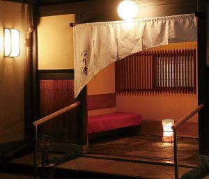 はり清おせち通販口コミ。京都東山五条の老舗日本料理料亭はり清が監修したおせちが匠本舗のオリジナルおせちとして全国宅配で販売されています。はり清のおせちは、岩元や道楽など京都料亭監修おせちを扱う匠本舗で購入する事ができます。はり清京都東山料亭おせち「お店」600